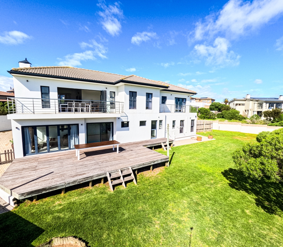 5 Bedroom Property for Sale in Myburgh Park Western Cape